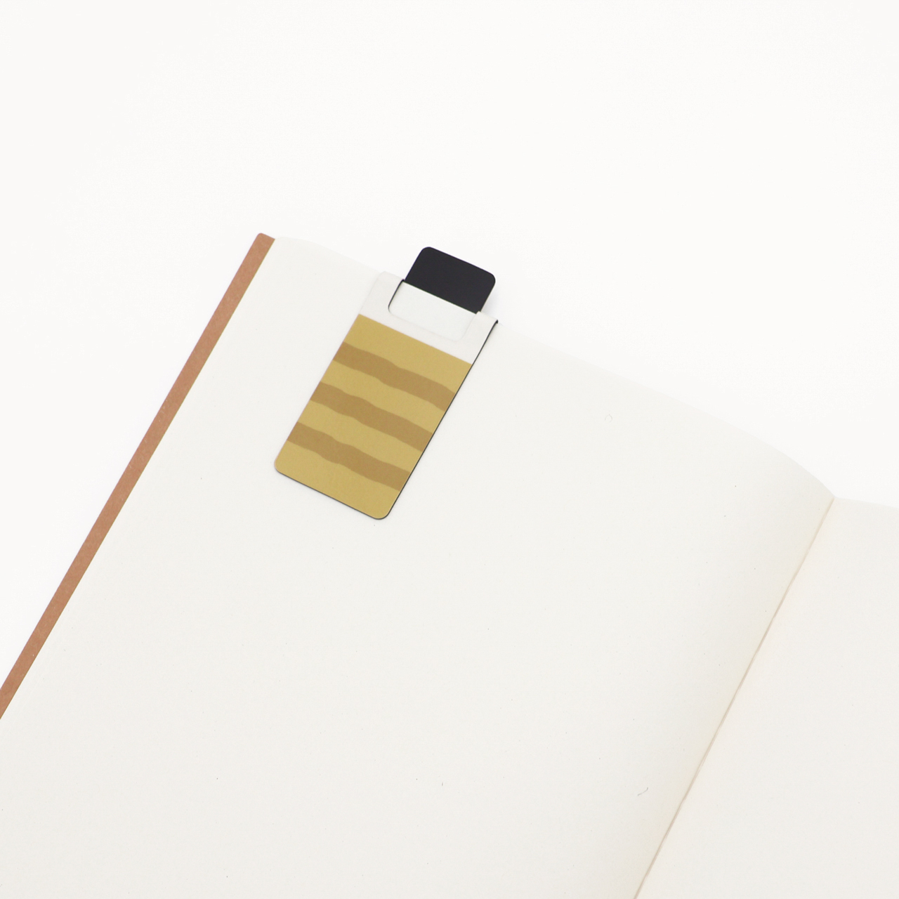 ���i����04